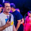 ALEXANDRE GUIMARÃES LEVA O MDB PRESENTE AO BICO DO PAPAGAIO