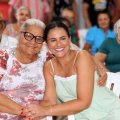 ENCONTRO EM FORMOSO DO ARAGUAIA. KARYNNE SOTERO VISITA CRAS E COMPARTILHA MOMENTOS DE CARINHO COM IDOSOS