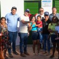 FAMÍLIAS DE RECURSOLÂNDIA CELEBRAM A CASA PRÓPRIA AO LADO DE ALEXANDRE GUIMARÃES