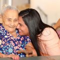 PRIMEIRA-DAMA DO TOCANTINS VISITA INSTITUIÇÃO DE ACOLHIMENTO DE IDOSOS E ENTREGA DOAÇÕES EM PALMAS