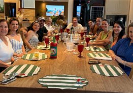 DAYANE E RODRIGO MOCÓ RECEBEM EM ALMOÇO BEM FAMÍLIA