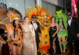 BAILE DE GALA COM LUXO E REQUINTE NO PRÉ-CARNAVAL NO CAMPOS HALL