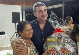 HOMENAGEM À NOSSA QUERIDA ZEZÉ 