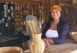 OURO DO CERRADO. KARYNNE SOTERO EXALTA O ARTESANATO DO JALAPÃO EM VISITA À REGIÃO