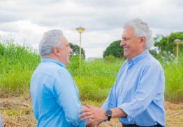 ANTES DA AGENDA NO FARM DAY, LAUREZ MOREIRA RECEBE RONALDO CAIADO EM GURUPI
