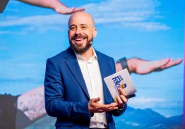 O MEDO DE FALAR EM PÚBLICO TRAVA CARREIRAS E ATINGE A MAIORIA DOS PROFISSIONAIS