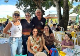 CÉLIA PIRAJÁ E RUBENS SOUZA CUNHA RECEBERAM NO RANCHO CAXINGUI