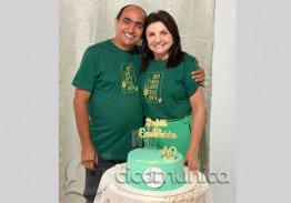 EMPRESÁRIOS JESUS E MARTA CELEBRAM BODAS DE ESMERALDA EM FAMÍLIA