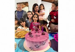 EM BATATEIRAS, NOITE DE PIZZA PARA FESTEJAR ISABELA