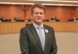 COLINAS DO TOCANTINS CELEBRA O NOVO DESEMBARGADOR MARCOS ANTÔNIO DE SOUSA, QUE ASSUME A VAGA DO QUINTO CONSTITUCIONAL NO TJTO