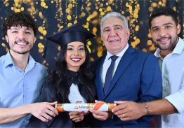 "MAMÃE, EU FORMEI!". EM ANÁPOLIS, A NOVA MÉDICA VETERINÁRIA LAURENA MOREIRA CELEBRA A FORMATURA COM TRIBUTO À MÃE, FILÓ.