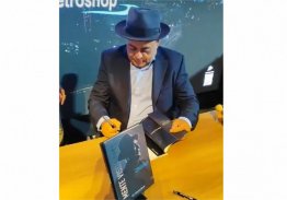DONO DO ALVARÁ 001 DA CAPITAL, EMPRESÁRIO RUY ADRIANO RIBEIRO PRESENTEIA PALMAS E A ACIPA COM O LIVRO "MENTE VISIONÁRIA"
