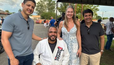 TIETANDO O CAMPEÃO