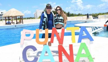 POSE COM GOLFINHOS EM PUNTA CANA