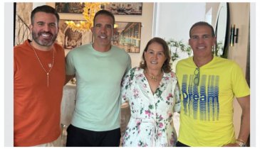 SALVINA MOCÓ ALMOÇA CELEBRA DIA DAS MÃES EM ALMOÇOS COM OS FILHOS