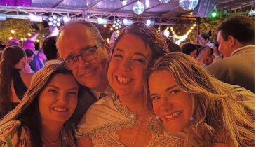 CASAMENTO DE TATA E MAITÊ REUNIU AMIGAS DE INFÂNCIA NO INTERIOR DE SÃO PAULO