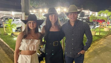 SANDOVAL CARDOSO BEM ACOMPANHADO NA EXPOARA