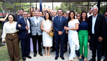 COM HOMENAGENS E PRESENÇA DO PRIMEIRO PREFEITO FENELON BARBOSA TAQUARUÇU É CAPITAL POR UM DIA