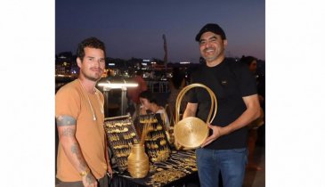 CAPIM DOURADO CONQUISTANDO O MUNDO