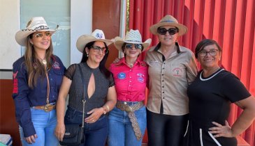 DOMINGO DE CAVALGADA EM CARMOLÂNDIA