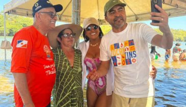GOVERNADOR E PRIMEIRA-DAMA FECHAM TEMPORADA DE VERANEIO NAS AREIAS DO RIO TOCANTINS
