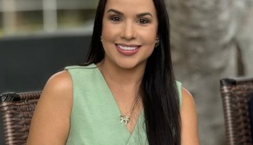 KÁTIA CHAVES AMANHECEU DE IDADE NOVA