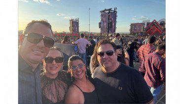 COM HENRIQUE E JULIANO ATÉ O SOL RAIAR