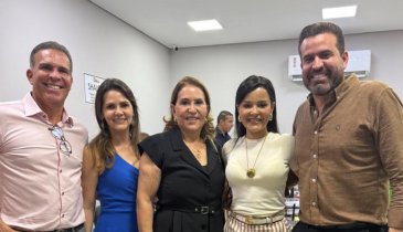 MARAISA PARTICIPA, COM A FAMÍLIA DE FERNANDO MOCÓ, DA INAUGURAÇÃO DA SUPER LOJAS NOSSO LAR IMPERATRIZ