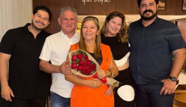 ANTÔNIA E ALBERTO SOUSA BRITO COMEMORAM BODAS DE AVENTURINA 
