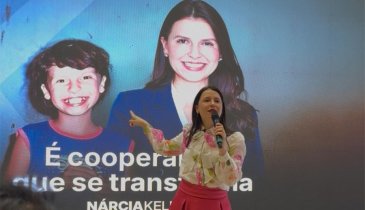 LÍDER NATA: NÁRCIA KELLY A MENINA DA COMUNIDADE DO CARÁ QUE SE ORGULHA DE SER MANDIOQUEIRA