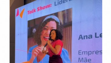 ANA LEIRE DA ACORATA BISCOITO COMPARTILHA SUA TRAJETÓRIA NO 2º ENCONTRO INTERESTADUAL DO COMITÊ MULHER SICREDI TO-BA