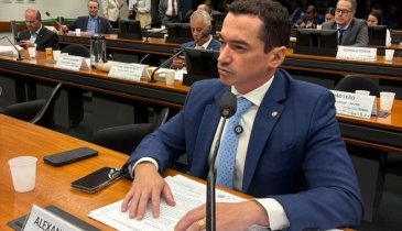 ALEXANDRE GUIMARÃES RELATA PROPOSTA QUE INCENTIVA A PRODUÇÃO SUSTENTÁVEL DE BORRACHA NATURAL NO BRASIL