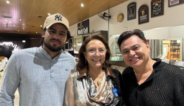 ALEXANDRE MILHOMEM FICOU EMOCIONADO QUANDO ENTROU NO SHOPPING