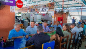 VICE-GOVERNADOR DO TOCANTINS ALMOÇA NO COMPLEXO NOVA FEIRINHA EM ARAGUAÍNA