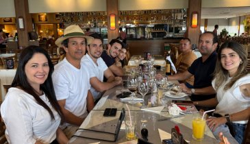 PRESIDENTE DA FIETO ALMOÇA COM FAMILIARES ANTES DA FOLIA 