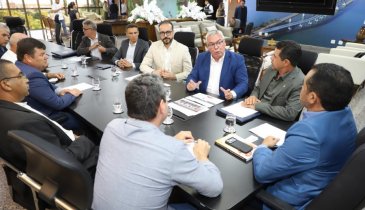 GOVERNADOR DO TOCANTINS RECEBE DIRETORIA DA ETG 