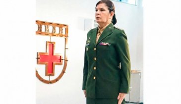 MARCO HISTÓRICO NO EXÉRCITO. CLÁUDIA CACHO RUMO AO GENERALATO