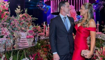 NO DEBUT DE MADU MACHADO