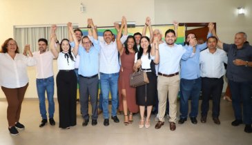 REPUBLICANOS VAI COM "ARTILHARIA PESADA" PARA AS URNAS 