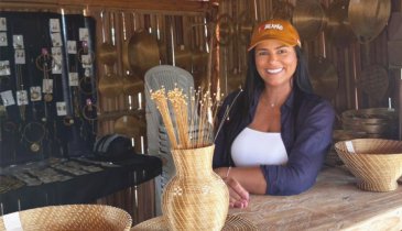 OURO DO CERRADO. KARYNNE SOTERO EXALTA O ARTESANATO DO JALAPÃO EM VISITA À REGIÃO