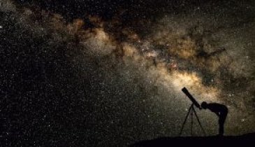8 DE ABRIL NÃO É O DIA INTERNACIONAL DA ASTRONOMIA: ENTENDA A VERDADE POR TRÁS DA DATA