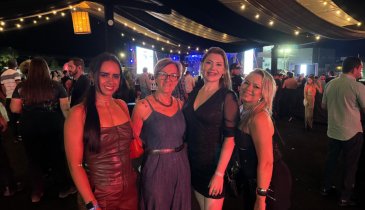 QUARTETO DE AMIGAS CURTE SHOW DE MAIARA & MARAISA NA EXPOARA 2026