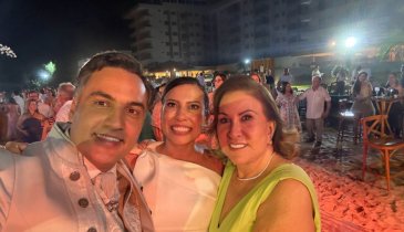SALVINA MOCÓ E JUCIANO BEZERRA ESBANJAM SOFISTICAÇÃO NO "SIM" DE MARÍLIA E DANTE