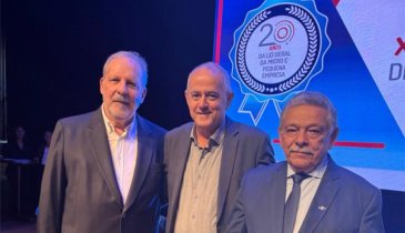 EM JOÃO PESSOA, CARLOS ANTÔNIO DE SOUZA REPRESENTA A FEMICRO TO NA CELEBRAÇÃO DE DUAS DÉCADAS DA LEI GERAL