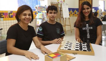 EDUCAÇÃO ESPECIAL DA REDE ESTADUAL DE ENSINO É ALICERCE PARA ESTUDANTE COM SÍNDROME DE IRLEN PASSAR EM VESTIBULAR  