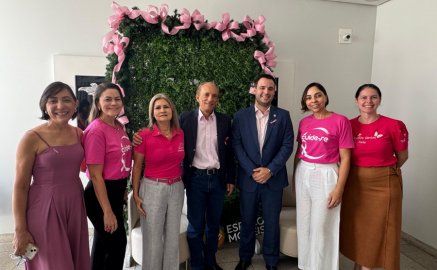 Ana Paula, dra. Claudia, dr. Bruno, dr. Reinaldo, Tânia, Márcia e Sandra
