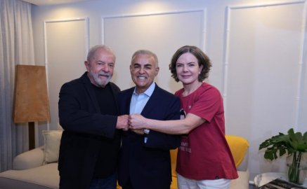 Ex-presidente Lula, pré-candidato ao governo do Tocantins Paulo Mourão e Presidenta Nacional do PT Gleisi Hoffmann 