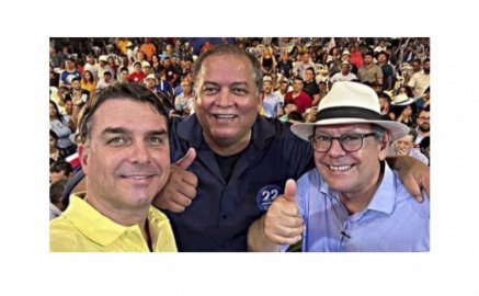 Senadores Flávio Bolsonaro, Eduardo Gomes e Ronaldo Dimas