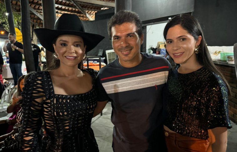 Maraisa, Luane Pereira e Eduardo Canuto Foto: Cícera Maria  