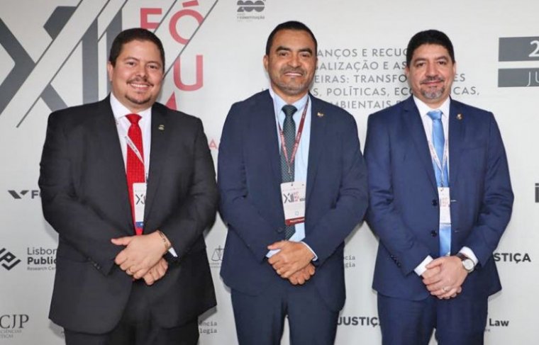 Governador Wanderlei Barbosa, o chefe de gabinete, Marcos Camilo, e do procurador-geral do Estado, Kledson Moura 